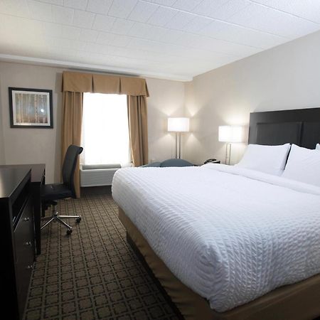 Clarion Inn Cranberry Township Exterior foto