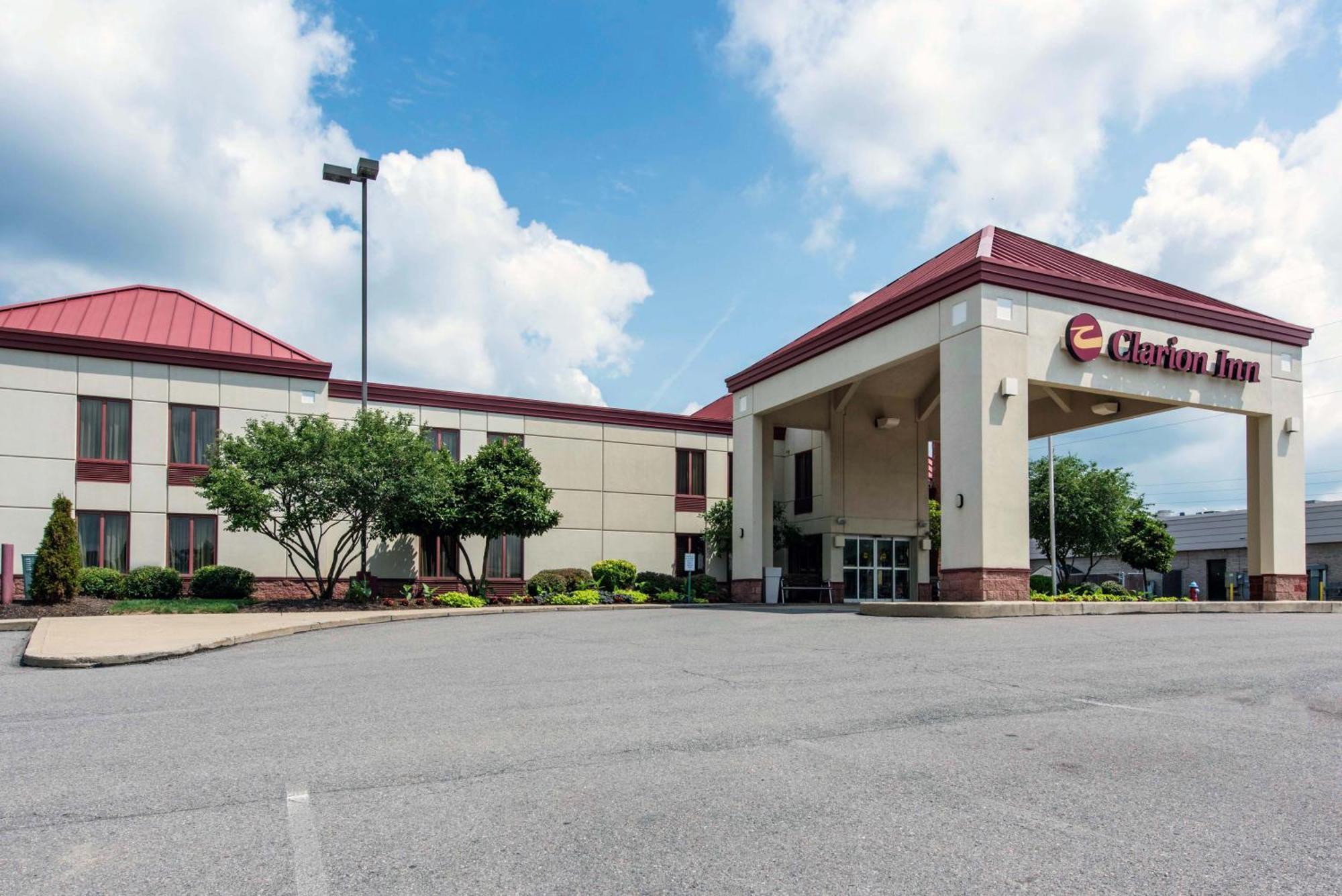 Clarion Inn Cranberry Township Exterior foto